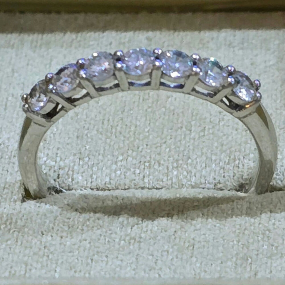 Sterling Silver and 7 Clear Stones CZ Ring Size 9.5